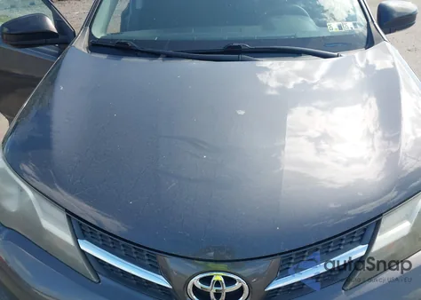 2015 Toyota Rav4 Le z USA, uszkodzony, nr VIN 2T3BFREVXFW385832